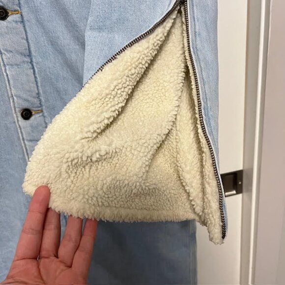 Aritzia TNA Murad Sherpa Lined Demin Coat Small - Picture 11 of 16